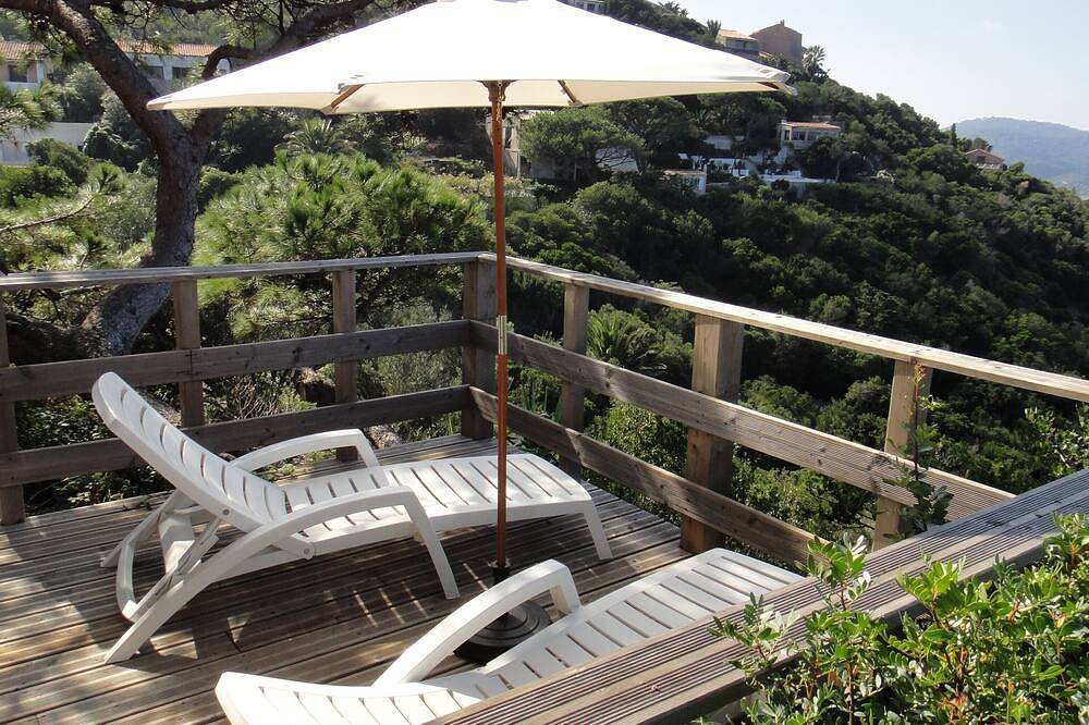 Ganze Wohnung, Studio auf der Ile du Levant - herrlicher Meerblick in Hyeres, Parc national Port-Cros