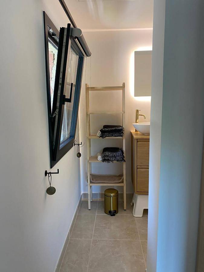 Location de vacances pour 2 personnes, avec jardin ainsi que terrasse et vue à Taradeau - 4