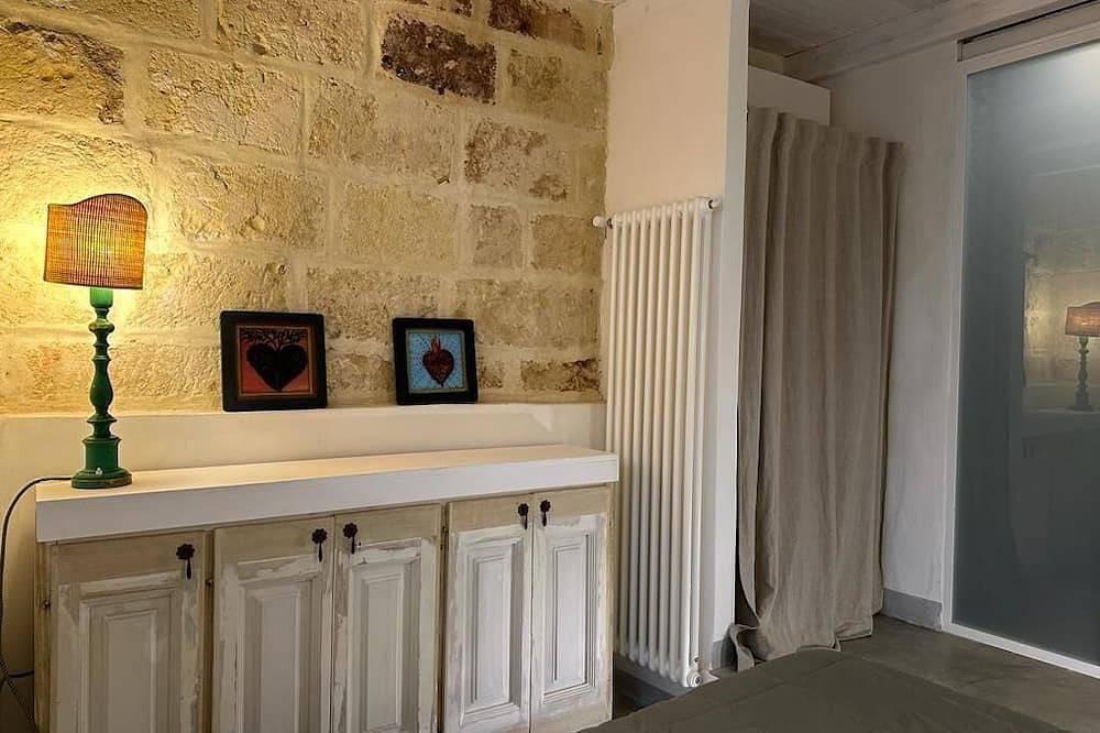 Appartement entier, Elegant apartment in the historic center of Maruggio 2 km from the sea in Maruggio, Golfe de Tarente