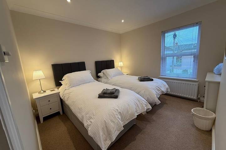Entire apartment, Newly refurbished 3bed apartment in the heart of Salisbury(more photos soon) in Salisbury, Wiltshire