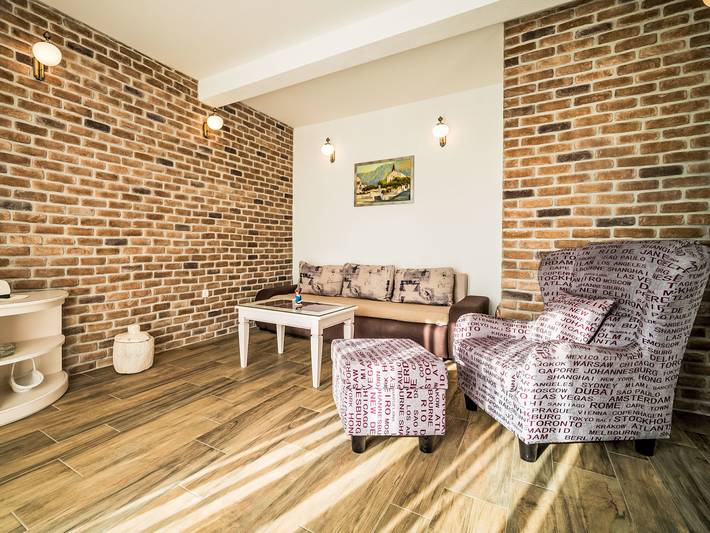 Ferienhaus für 6 Personen, mit Pool und Ausblick sowie Sauna und Terrasse in Makarska - 4