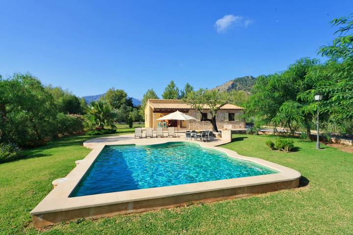 Villa for 4 people, with terrace and garden - 1