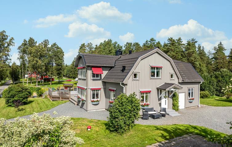Maison de vacances pour 13 personnes avec terrasse in Vaggeryds region