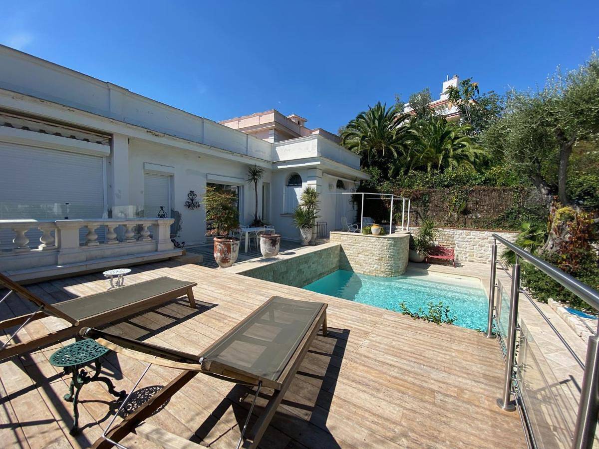 Villa avec piscine, Nice Centre in Niza, Costa mediterránea (Francia)
