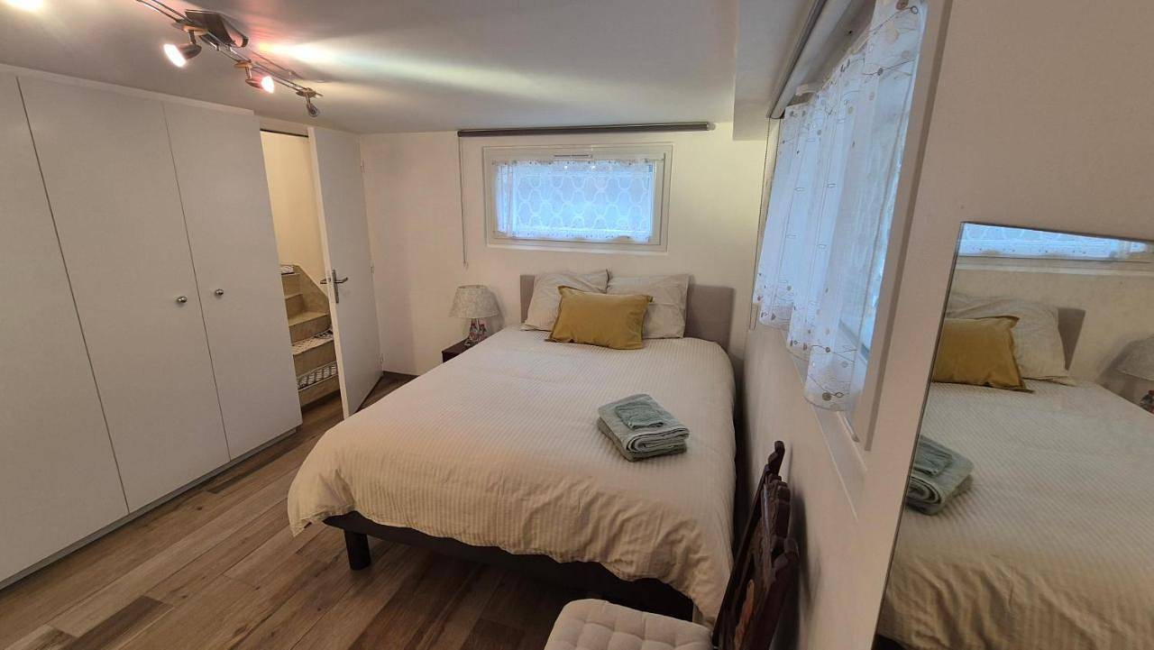 Chambres meublées, Tv sdb wc et accès privatifs in Champigny-sur-Marne, Val-de-Marne