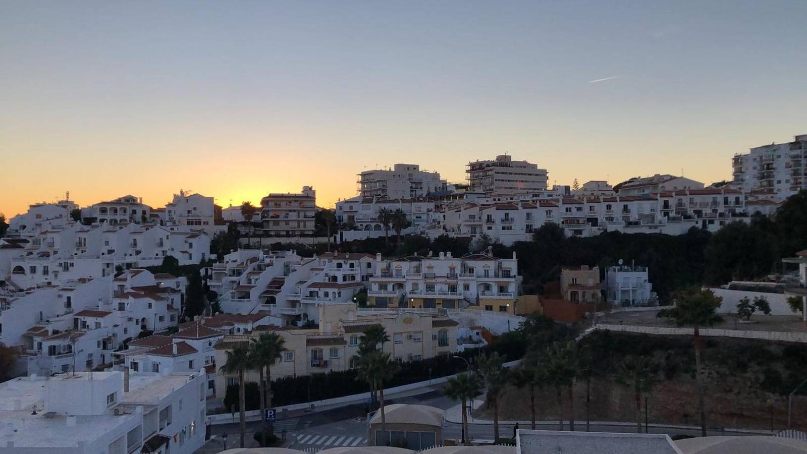 Apartamento entero, Studio Litoral Apartment with Sea Views, Wi-Fi and Air Conditioning in Playa de Burriana, Nerja