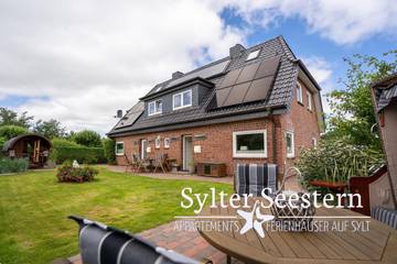 Ferienhaus für 4 Personen, mit Sauna und Garten sowie Terrasse, mit Haustier in Biikebrennen
