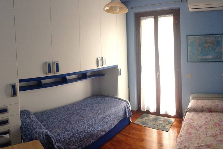 Casale al Mare 2 (aire acondicionado la casa adosada con parking wi-fi y bicicleta) in Loreto, Provincia de Ancona