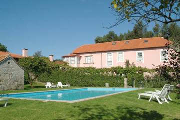 Agriturismo per 2 persone, con piscina e giardino in Costa Verde