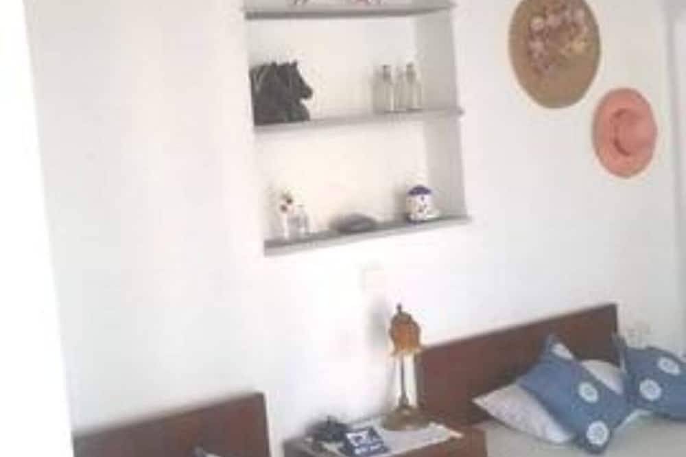 Entire apartment, Traditional apartment In The Center Of Artemonas, Sifnos in Cyclades