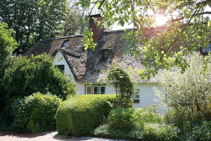 Ferienhaus für 8 Personen, mit Terrasse und Garten in Tetenbüll