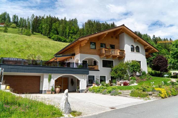 Ferienwohnung für 4 Personen, mit Terrasse und Garten sowie Ausblick in Markt