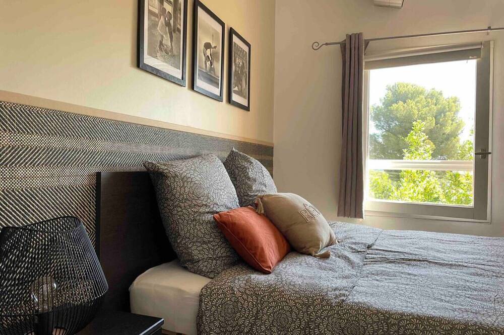 Petite maison au calme avec Clim + wifi pour long séjour in Rognac, Côte méditerranéenne (France)