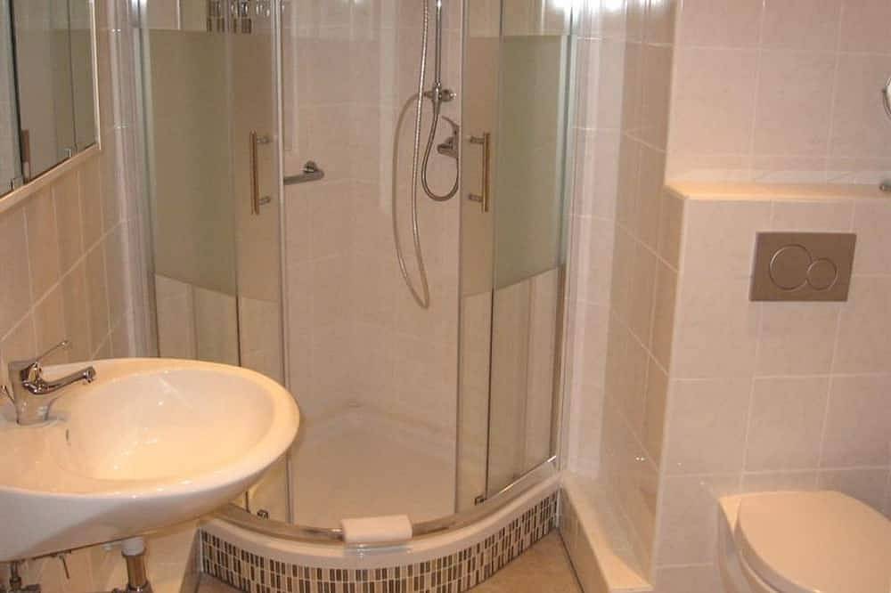 Ganze Wohnung, Wohnung 7 - Altes Schulhaus in Bad Schwartau, Ostholstein