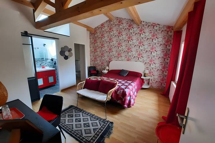 Location de vacances pour 2 personnes, avec jardin et piscine à Saint-Paul-les-Fonts - 2