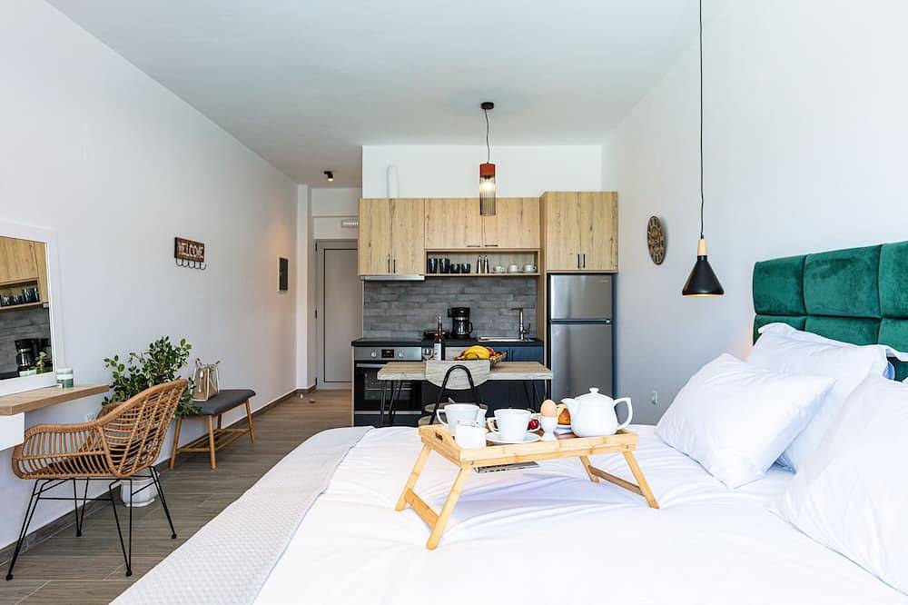 Evilio Suites, einzigartiger und geräumiger Rückzugsort! Strand zu Fuß erreichbar! in Skaleta, Rethymno und Umgebung
