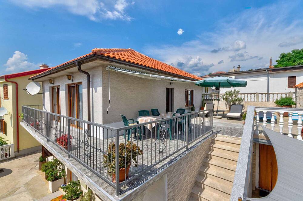 Appartamento vacanze a Kvarn a partire da 109€ a notte