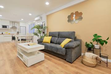 Apartamento para 5 Personas en Soho, Málaga, Foto 1