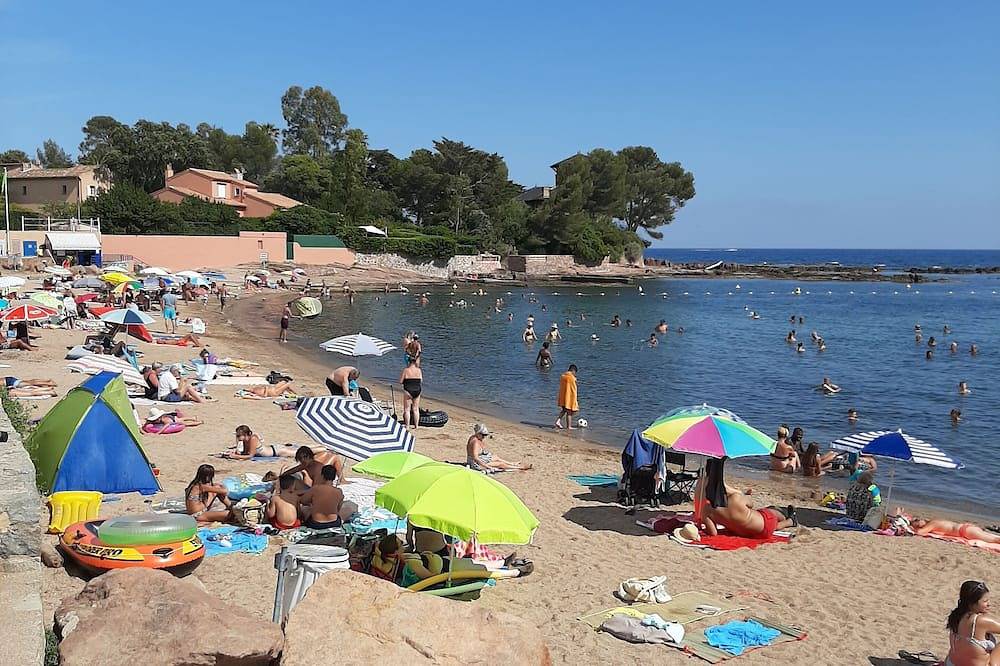 Apartamento entero, Apartment Saint Raphaël 150m beach in Saint-Raphaël (Var), Massif de l'Esterel