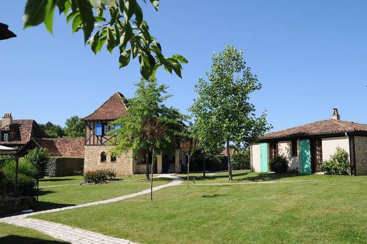 Maison de vacances pour 4 personnes, avec jacuzzi ainsi que piscine et jardin, animaux acceptés - 1