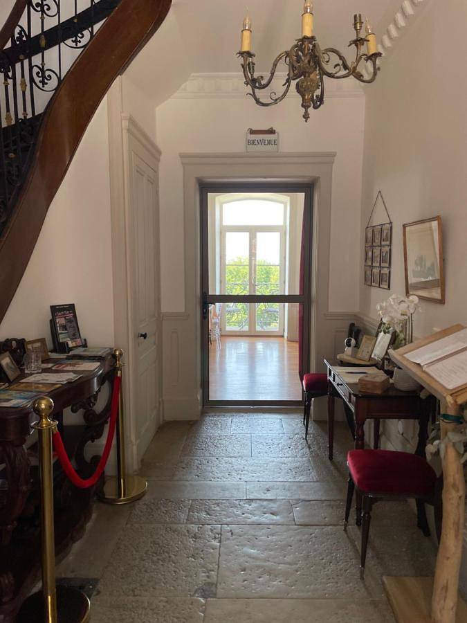 Gîte pour 2 personnes, avec terrasse ainsi que vue et jardin à Saint-Genix-sur-Guiers - 4