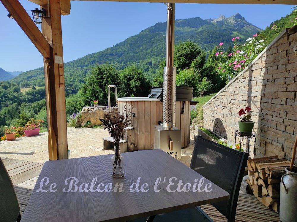 B&B Le Balcon de l'Etoile - Sources du Lac d'Annecy - Le Balcon de l'Etoile in La Sambuy-Seythenex, Faverges