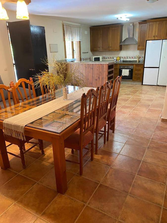 Casa rural para 7 personas, con terraza y jardín además de piscina y vistas en Andújar