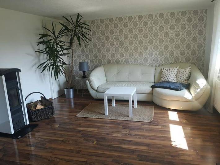 Ferienwohnung für 5 Personen, mit Terrasse und Garten sowie Ausblick