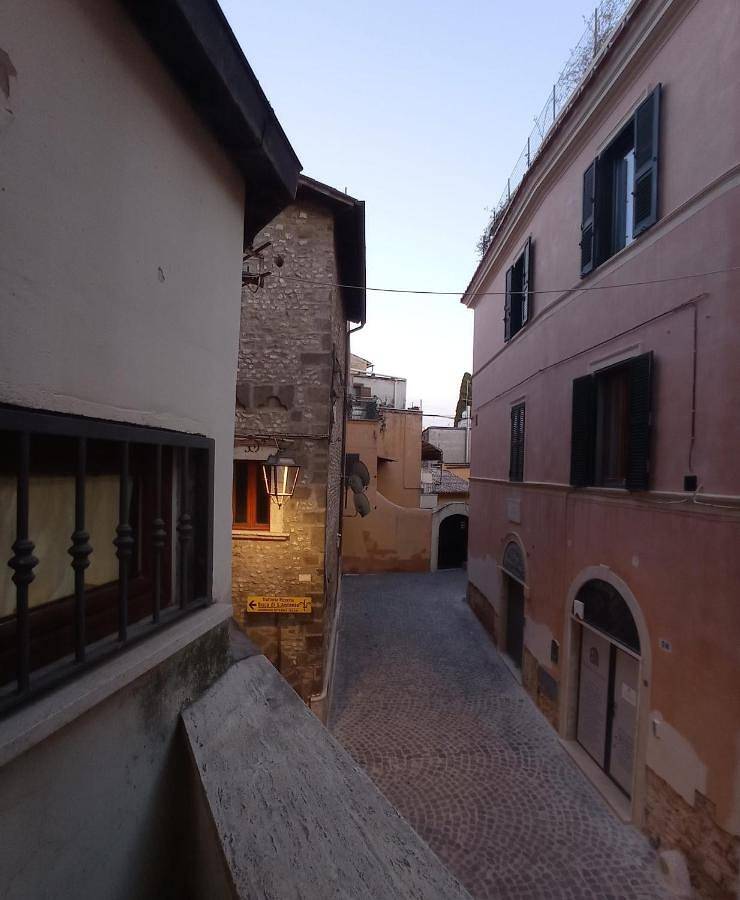 Appartamento intero, Two-Bedroom Apartment in Tivoli, Provincia di Roma