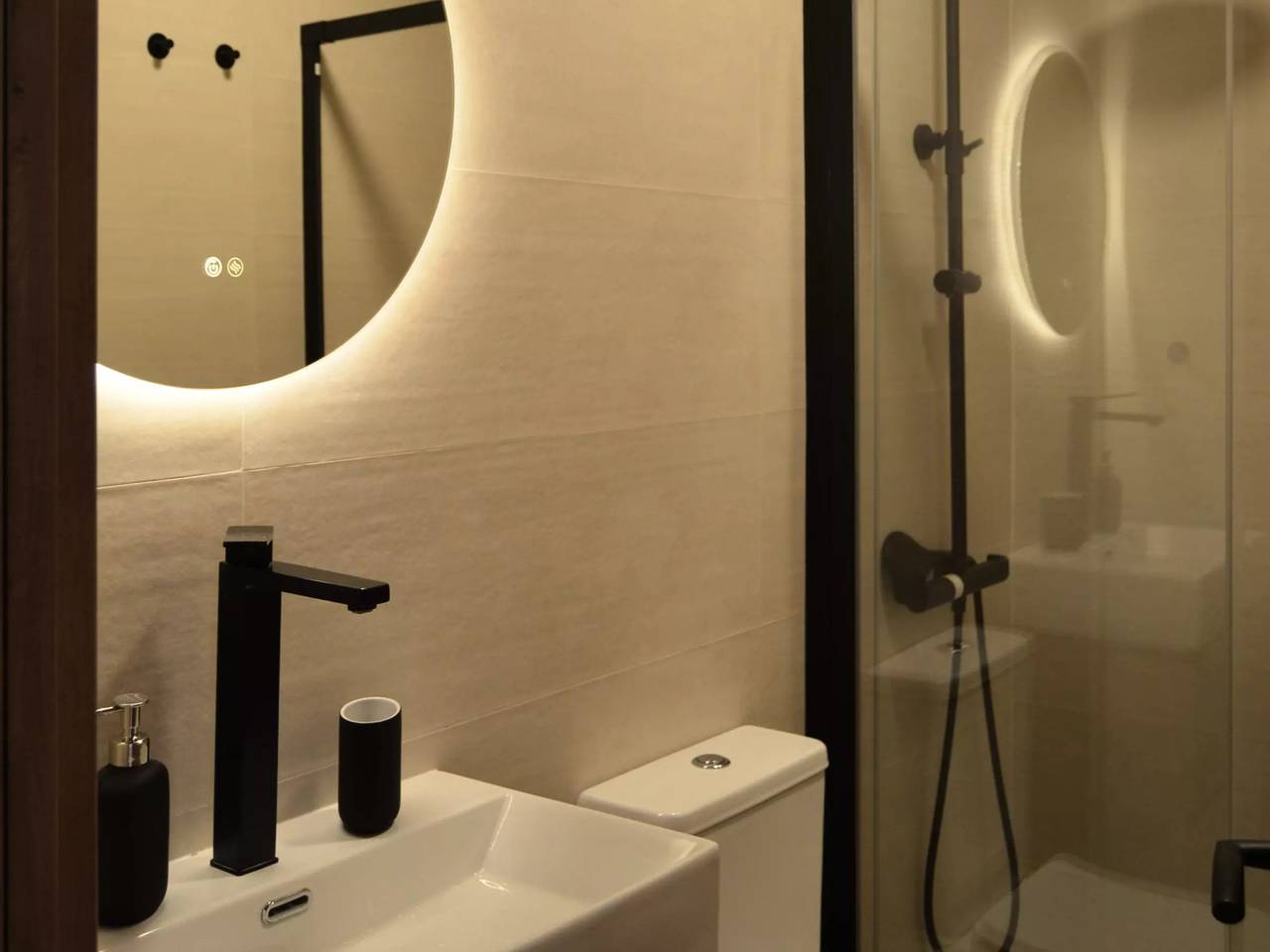 Apartamento entero, 3 estancias 3 Personas in Parque de las Avenidas, Madrid