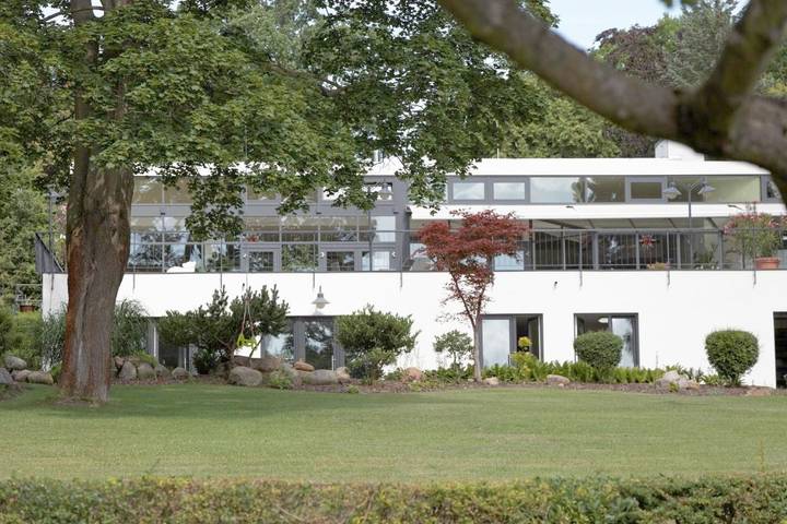 Ferienwohnung für 4 Personen, mit Terrasse und Whirlpool sowie Garten und Sauna in Spandau