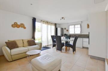 Gîte pour 4 personnes, avec terrasse à Abeilhan
