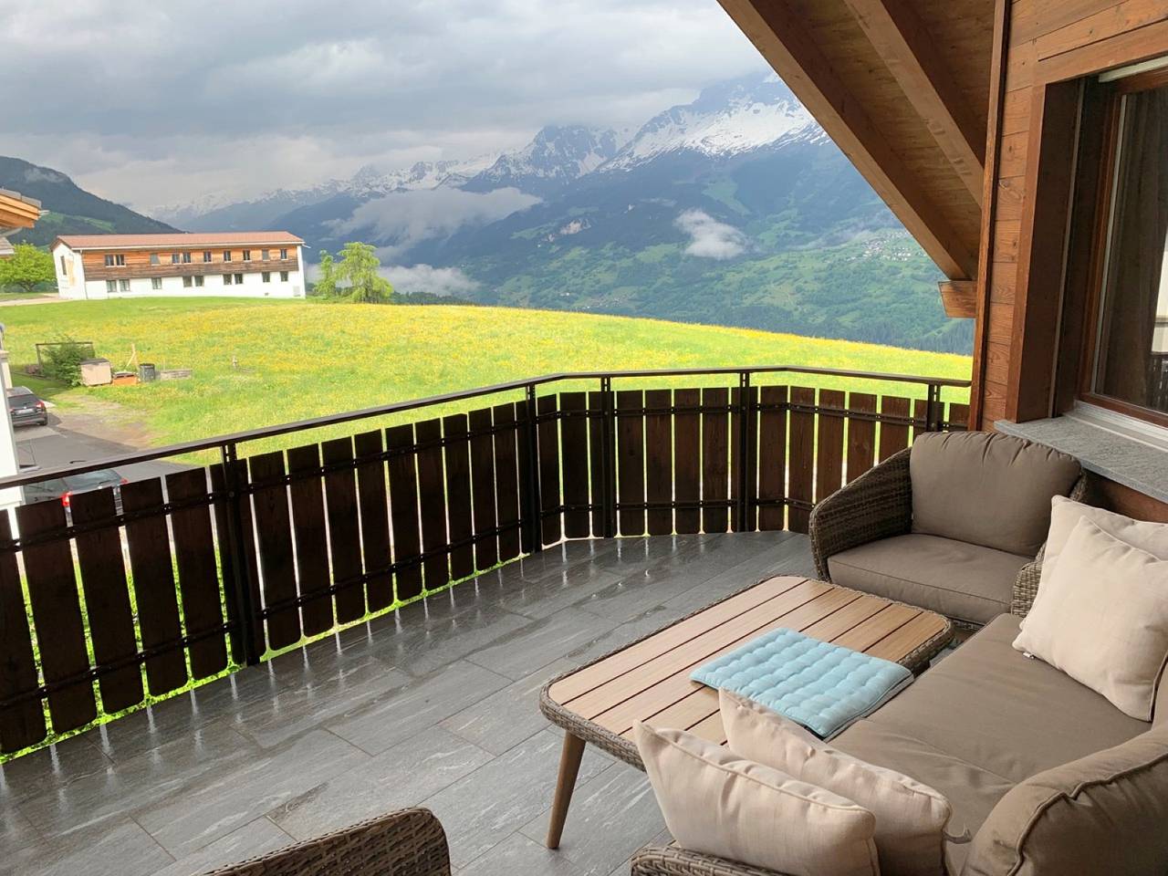 Ganze Ferienwohnung, Ferienwohnung Haus Hebord, Obersaxen-Miraniga - 5.5 Zimmer Ferienwohnung für max. 8 Pers. in Obersaxen, Obersaxen-Mundaun