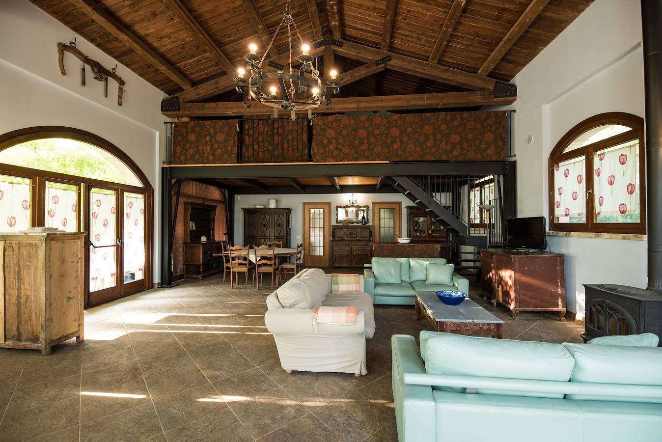 Villa 'Tenuta Pomegranade' con piscina privata, Wi-Fi e aria condizionata in Ponzano di Fermo, Provincia di Fermo