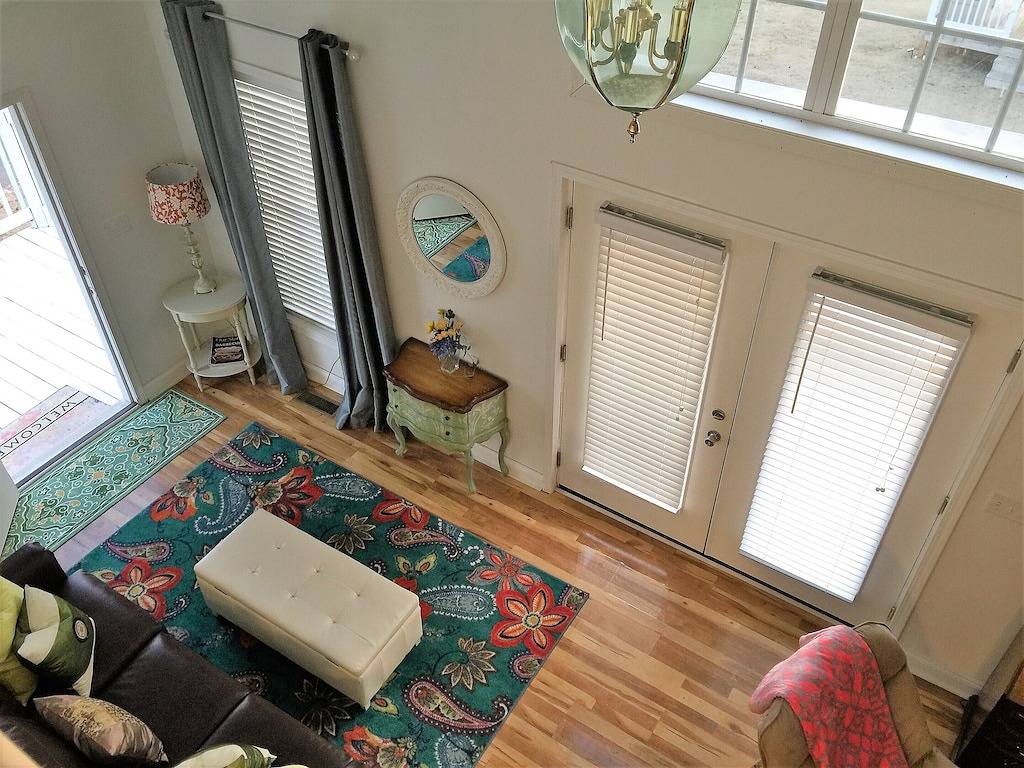 Lakefront Cottage in einer ruhigen Bucht mit Kajaks, Kanus und Tretbooten in Lake Norman