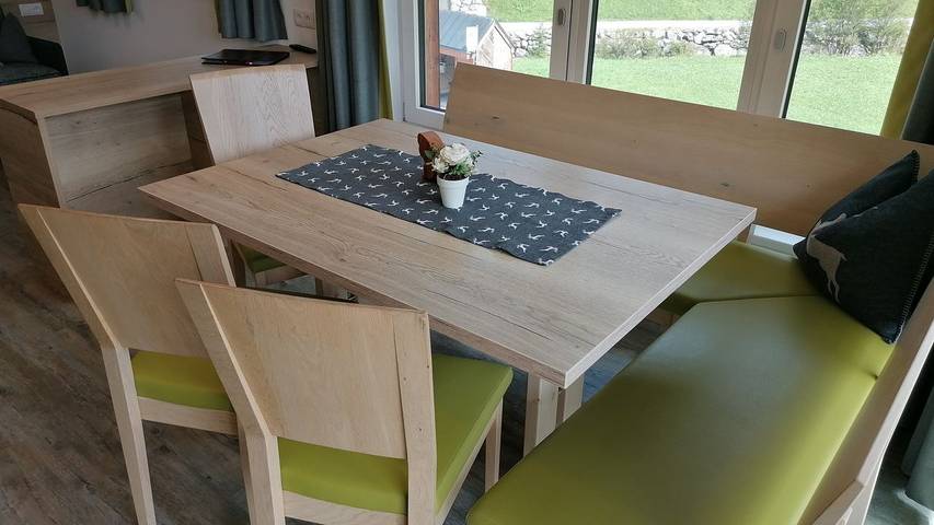 Apartament wakacyjny dla 5 osób, z balkon w Tux