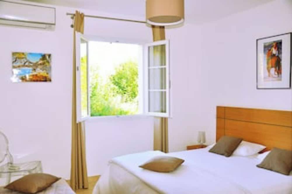 Enter Promotion: From September 20 700 Euros The Week, in Saint-Florent, Region de Calvi