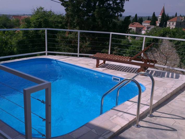 Ferienhaus für 3 Personen, mit Terrasse und Pool sowie Garten - 1