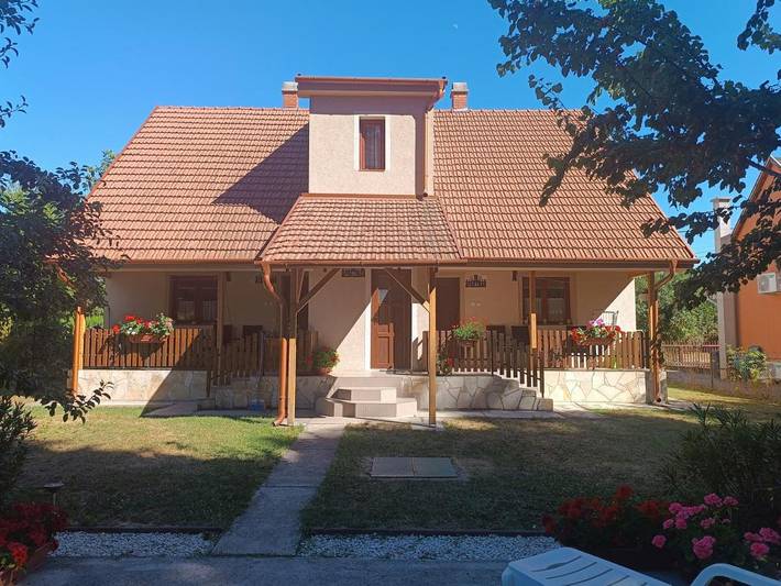 Ferienwohnung für 15 Personen, mit Garten und Ausblick - 1