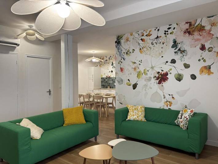 Gîte pour 6 personnes, avec terrasse à Chantelle