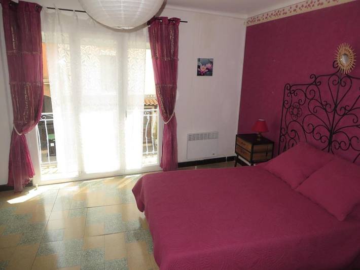 Location de vacances pour 6 personnes, avec balcon ainsi que jacuzzi et piscine à Saint-Julien-d'Asse - 2