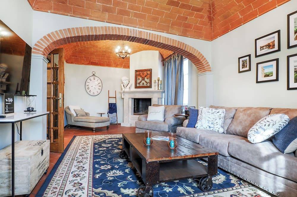 Private Tuscan Villa with Pool - Montepulciano in Chianti