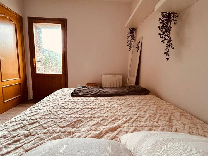 Apartamento de vacaciones para 6 personas, con jardín y vistas, Se admiten mascotas en Alto Gállego - 2