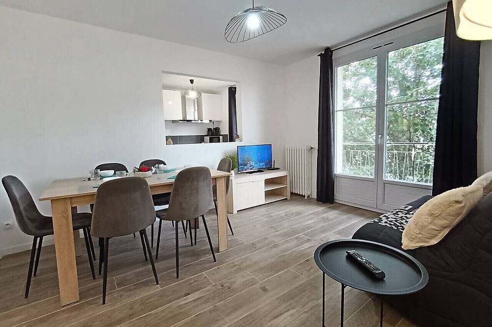 Entire apartment, Fontaine belle eau 3 berths in Fontainebleau, Seine-et-Marne