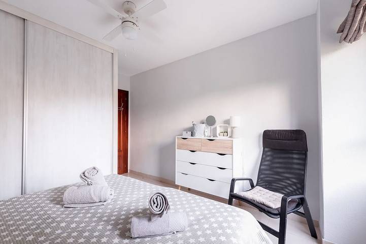 Apartamento entero, 2 Bed apartment near the beach in Playa Carrer La Mar, Campello