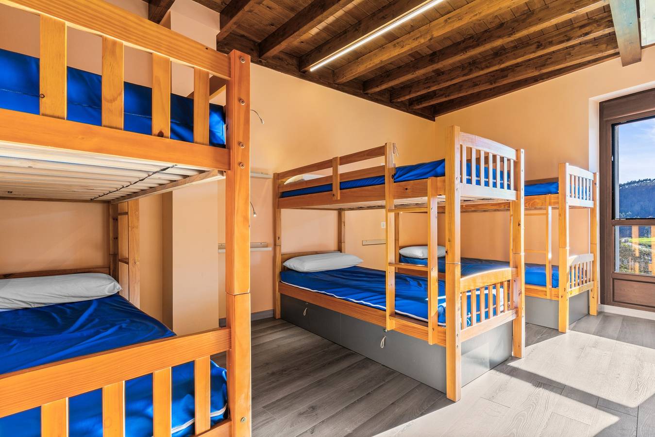 Zimmer 'Habitacion 3' mit Bergblick, Wi-Fi und Klimaanlage in Villaviciosa, Costa Verde (Spanien)