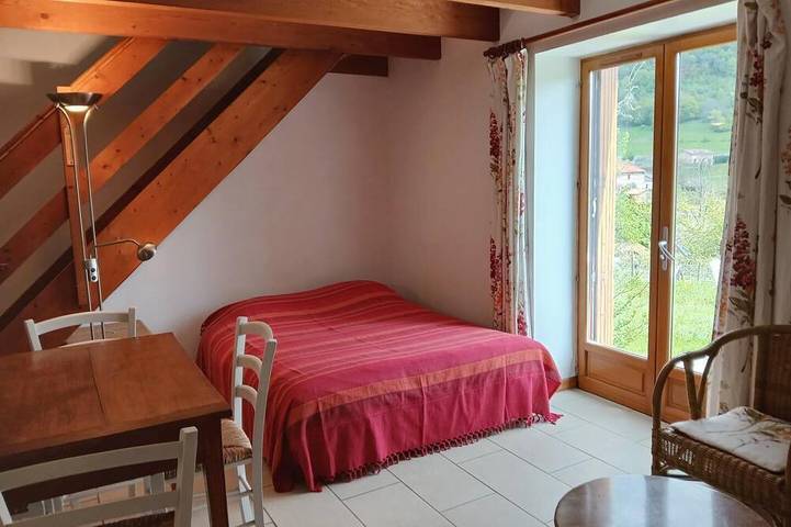 Location de vacances pour 3 personnes, avec Jardin dans Boyeux-Saint-Jérôme - 4