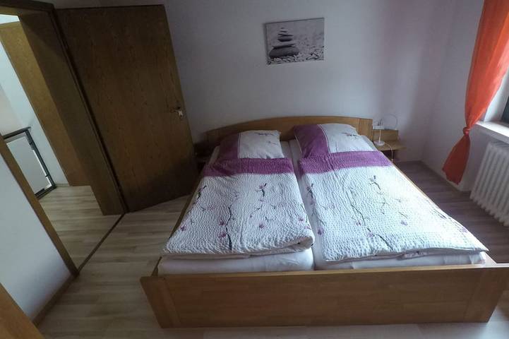 Ferienhaus für 10 Personen, mit Balkon und Whirlpool sowie Terrasse und Garten in Morschen - 4