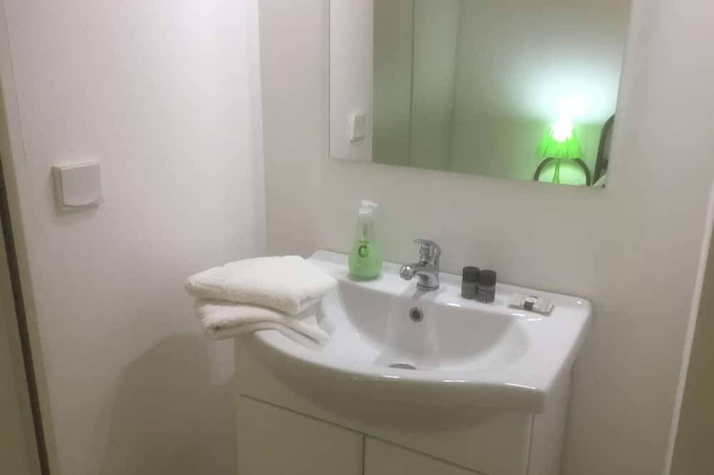 Porticcio: coquet Rez de jardin indépendant villa récente petit déjeuner offert in Porticcio, Grosseto-Prugna