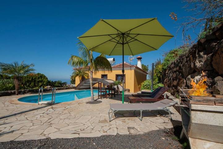 Chalet para 5 personas, con vistas además de jardín y piscina, Se admiten mascotas en La Palma - 4